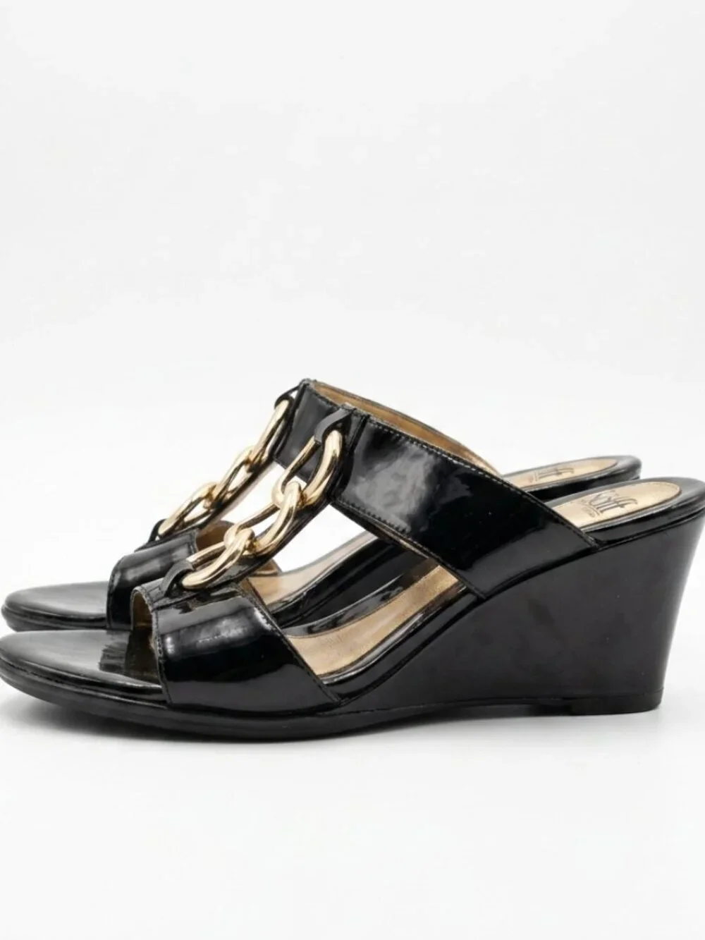 Like New Sofft Black Patent Leather Gold Ring Wedge Slide Sandals Size 8